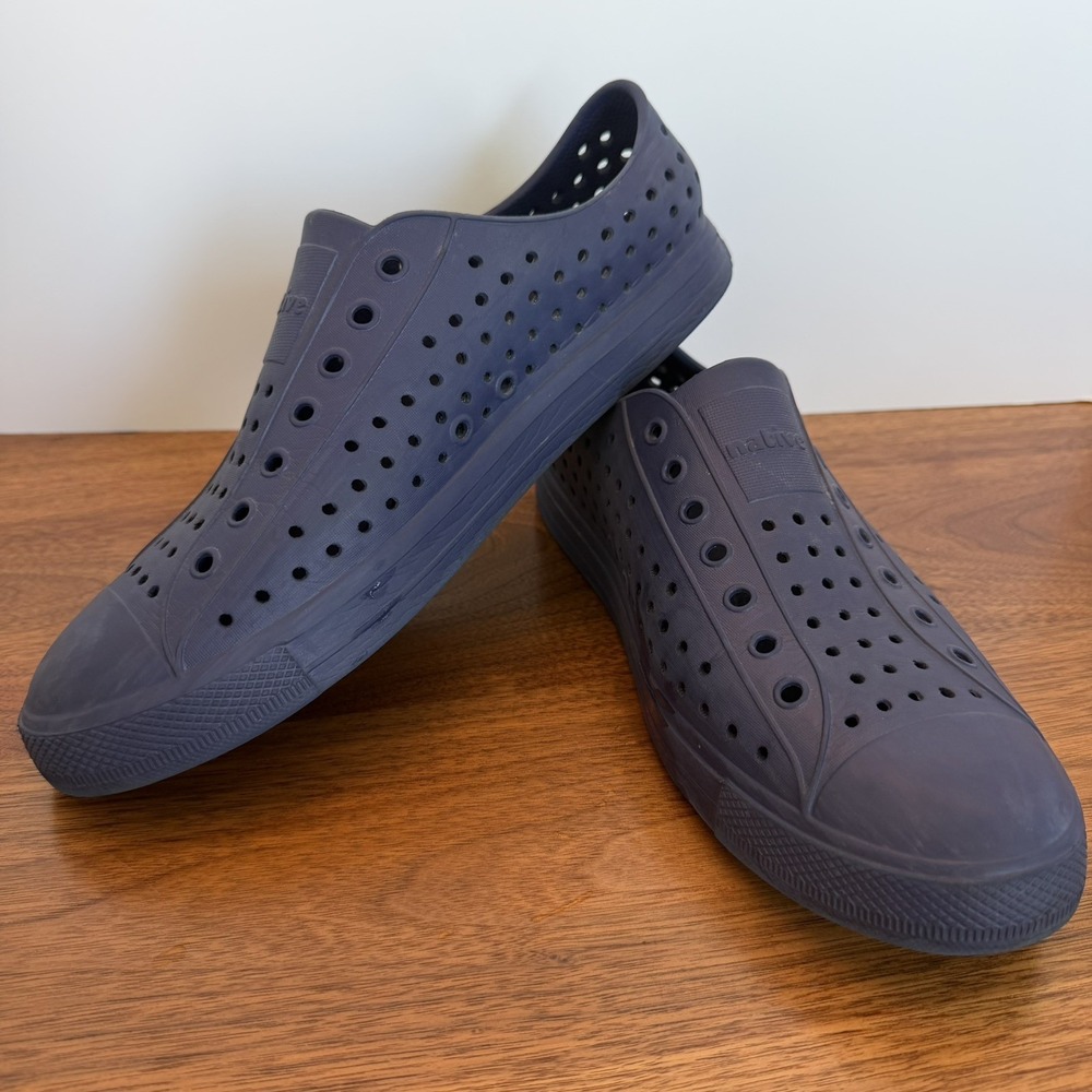 Native Mens Jefferson Slip On Shoes Size 10 Navy Boat Water Rubber Sneakers